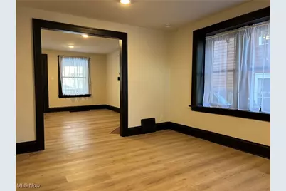 84 E Ido Avenue, Akron, OH 44301 - Photo 5