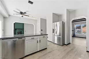 1516 Wisteria Ave SW, Hartville, OH 44632 - Photo 17