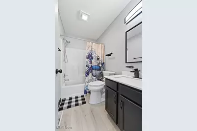 1516 Wisteria Avenue SW, Hartville, OH 44632 - Photo 31