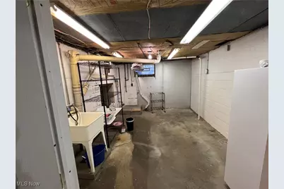 11238 Center Drive NE, Sandyville, OH 44671 - Photo 17