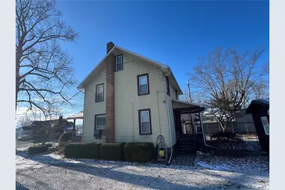 11238 Center Drive NE, Sandyville, OH 44671 - Photo 3