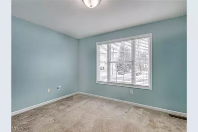 519 Chart Road, Cuyahoga Falls, OH 44223 - Photo 25