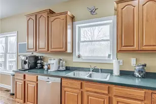 519 Chart Rd, Cuyahoga Falls, OH 44223 - Photo 11