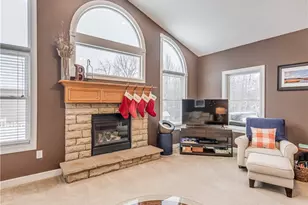 519 Chart Rd, Cuyahoga Falls, OH 44223 - Photo 9