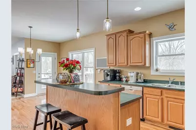 519 Chart Road, Cuyahoga Falls, OH 44223 - Photo 13