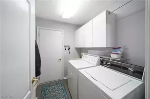 909 Grandview Ln, Aurora, OH 44202 - Photo 19