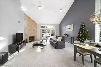 909 Grand View Lane, Aurora, OH 44202 - Photo 9