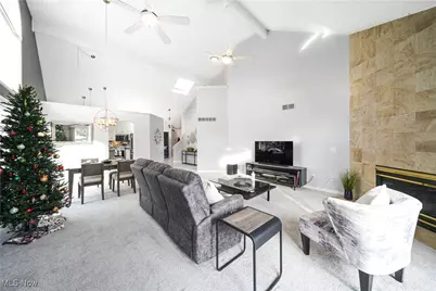 909 Grand View Lane, Aurora, OH 44202 - Photo 11