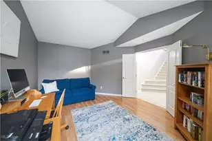 909 Grandview Ln, Aurora, OH 44202 - Photo 17