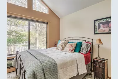 623 Meredith Lane, Cuyahoga Falls, OH 44223 - Photo 21