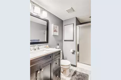 623 Meredith Lane, Cuyahoga Falls, OH 44223 - Photo 13