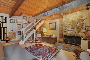 1722 Treetop Trail, Akron, OH 44313 - Photo 3