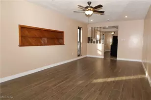 4440 E Lake Rd, Sheffield Lake, OH 44054 - Photo 15