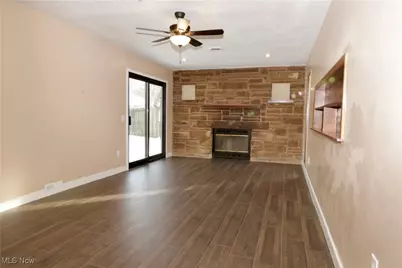 4440 E Lake Road, Sheffield Lake, OH 44054 - Photo 13