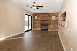 4440 E Lake Rd, Sheffield Lake, OH 44054 - Photo 13