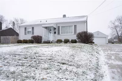 274 E State Street, Barberton, OH 44203 - Photo 1