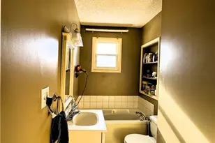 131 8th St SW, New Philadelphia, OH 44663 - Photo 15