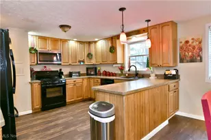 1350 Northfield Dr, Mineral Ridge, OH 44440 - Photo 23