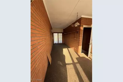 964 Country Club Drive, Zanesville, OH 43701 - Photo 9