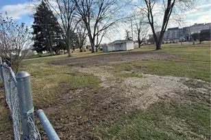 964 Country Club Dr, Zanesville, OH 43701 - Photo 5