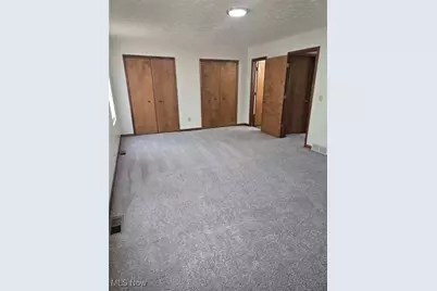 235 Pleasant Street, LaGrange, OH 44050 - Photo 7