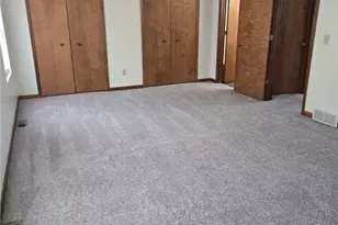 235 Pleasant St, LaGrange, OH 44050 - Photo 7