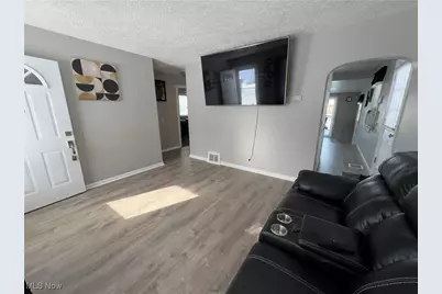 1537 25th Street NW, Canton, OH 44709 - Photo 3