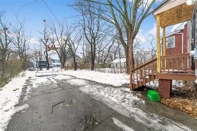 12712 Lenacrave Avenue, Loveland, OH 44105 - Photo 19