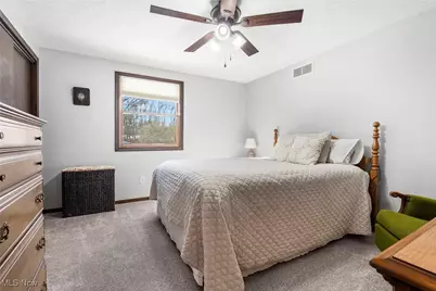 2334 Tanglewood Drive NE, Massillon, OH 44646 - Photo 23