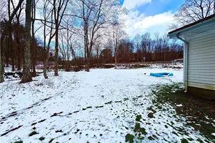 4542 Bloomfield Rd, Cambridge, OH 43725 - Photo 7