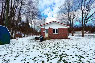 4542 Bloomfield Rd, Cambridge, OH 43725 - Photo 11