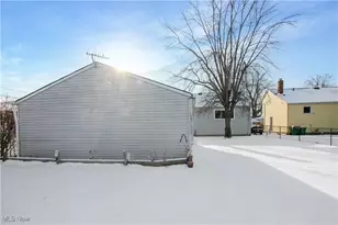 31705 Daniel Dr, Willowick, OH 44095 - Photo 35