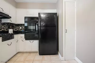 31705 Daniel Drive, Willowick, OH 44095 - Photo 15