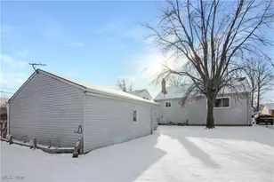 31705 Daniel Dr, Willowick, OH 44095 - Photo 33
