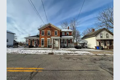 153 N Sycamore Street, Ravenna, OH 44266 - Photo 1