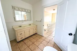 153 N Sycamore St, Ravenna, OH 44266 - Photo 17