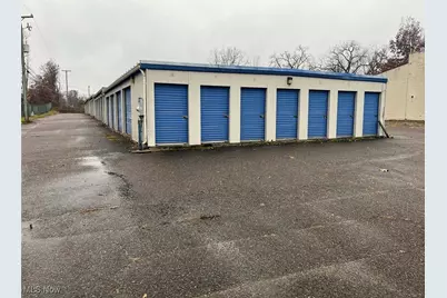 5800 Fulton Drive NW, Canton, OH 44718 - Photo 7