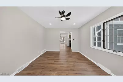 16811 Invermere Avenue, Loveland, OH 44128 - Photo 23