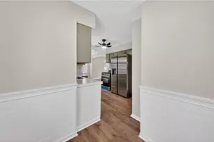 16811 Invermere Ave, Loveland, OH 44128 - Photo 9