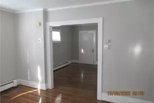 2015 Baxterly Ave, Oakwood, OH 44107 - Photo 7