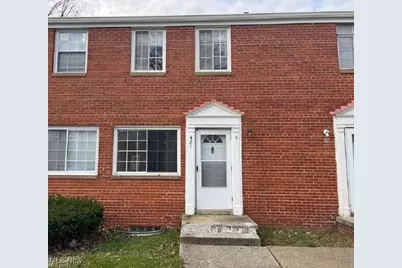 421 Kenwood Drive #G, Euclid, OH 44123 - Photo 1