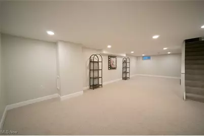 31931 Dickerson Road, Willowick, OH 44095 - Photo 17