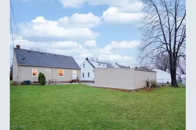 31931 Dickerson Road, Willowick, OH 44095 - Photo 21