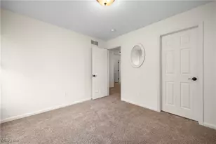 953 Longitude Ln, Amherst, OH 44001 - Photo 11