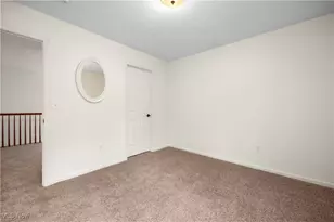 953 Longitude Ln, Amherst, OH 44001 - Photo 9