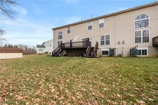 953 Longitude Ln, Amherst, OH 44001 - Photo 3
