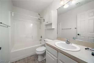 953 Longitude Ln, Amherst, OH 44001 - Photo 17