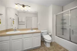 953 Longitude Ln, Amherst, OH 44001 - Photo 17