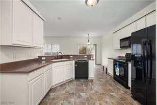 953 Longitude Ln, Amherst, OH 44001 - Photo 23