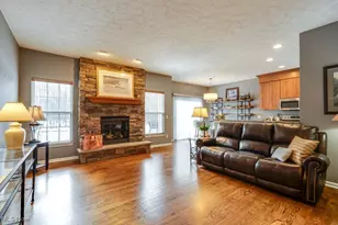 2286 Bent Branch Ct, Akron, OH 44333 - Photo 3